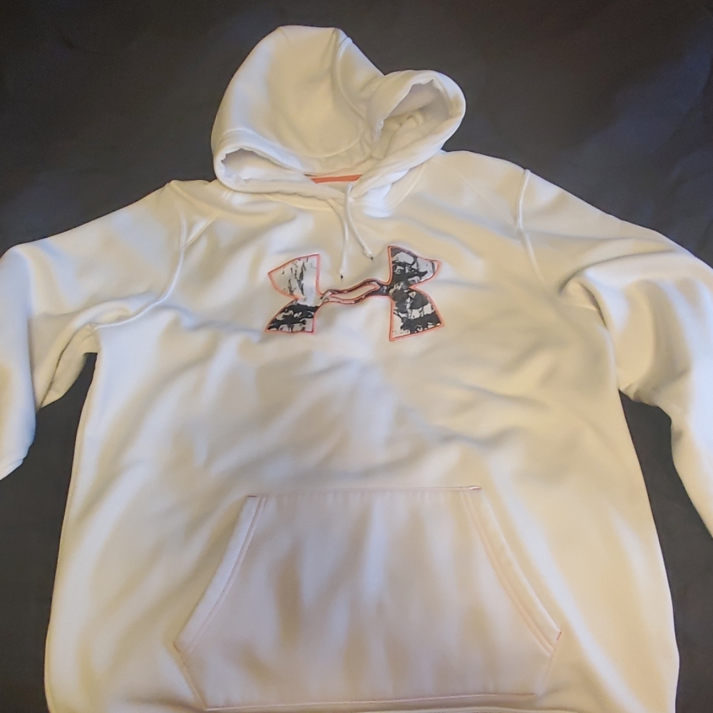 🖤UA hoodie